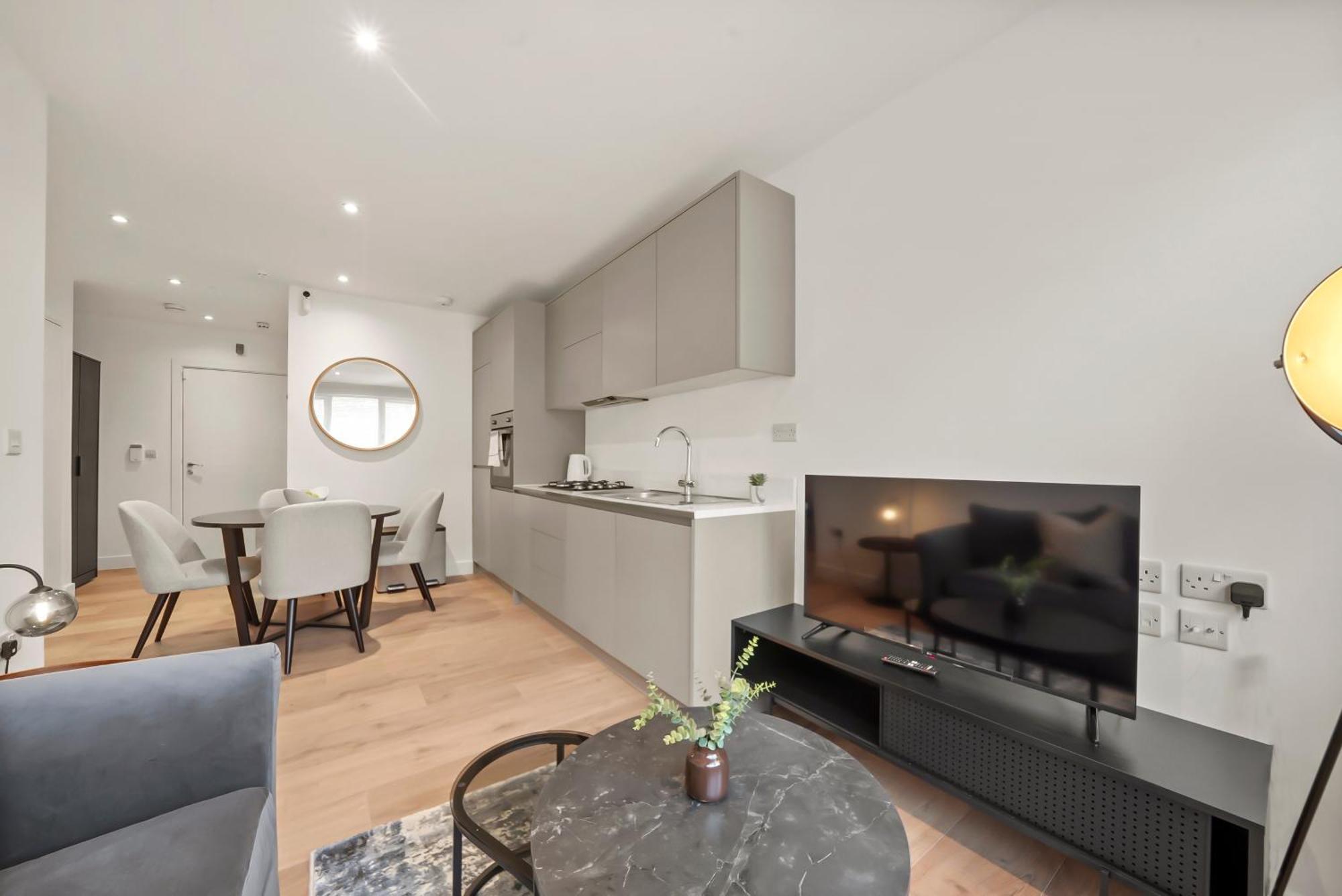 Stylish & Spacious Modern Near Dalston Kingsland Station *