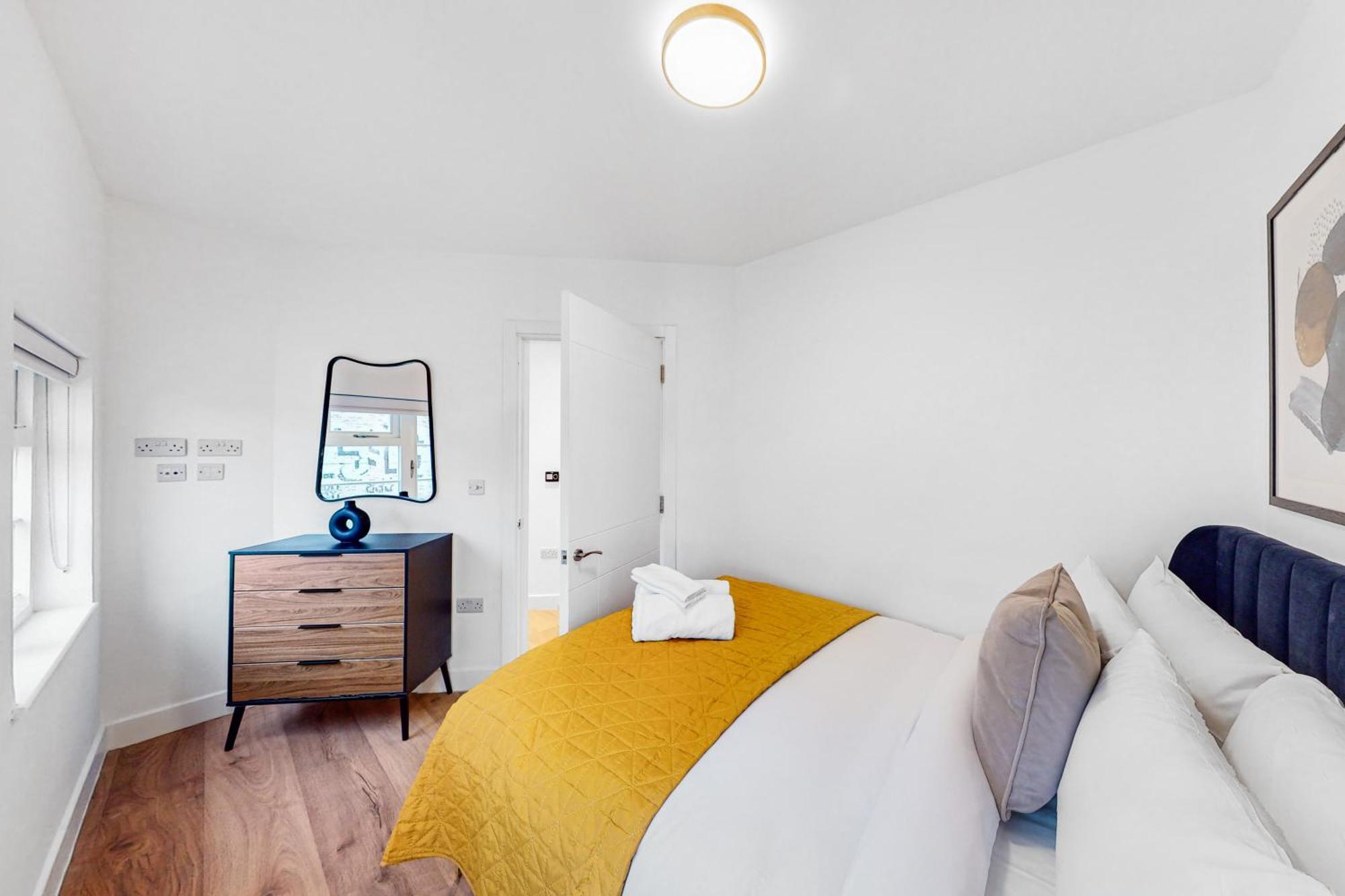 Stylish & Spacious Modern Near Dalston Kingsland Station * Londra